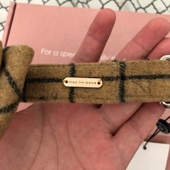 Max bone bow collar.  Size Medium - Picture 3 of 5